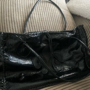 Black patent leather Carla Mancini tote bag